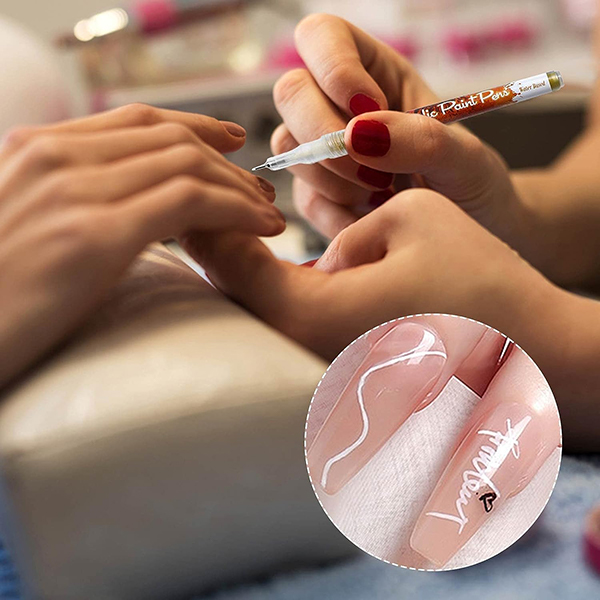 Unaprijedite svoje vještine ukrašavanja noktiju pomoću ManiPena